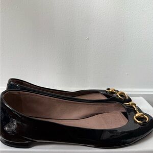 Gucci Black Patent Leather Flats with Gold Horsebit